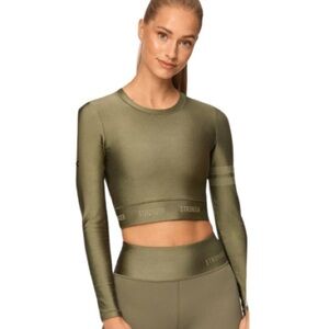 Stronger unity long sleeve crop top Size XS